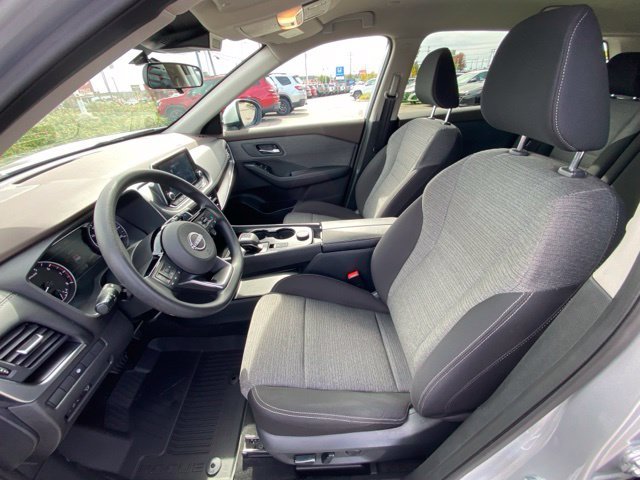 Used 2023 Brilliant Silver Metallic Nissan SV image 37