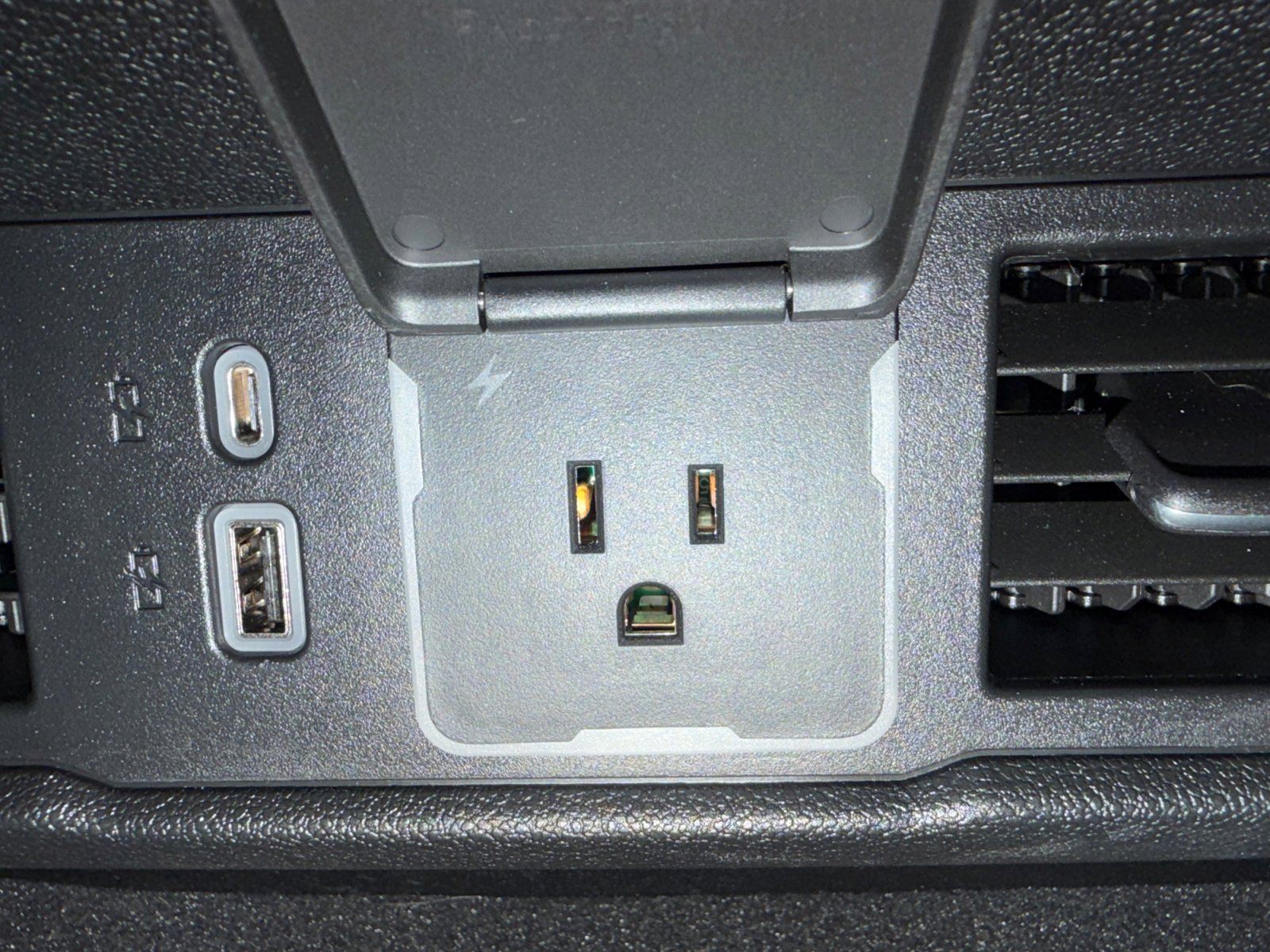 Used 2024 Black Chevrolet LT image 37