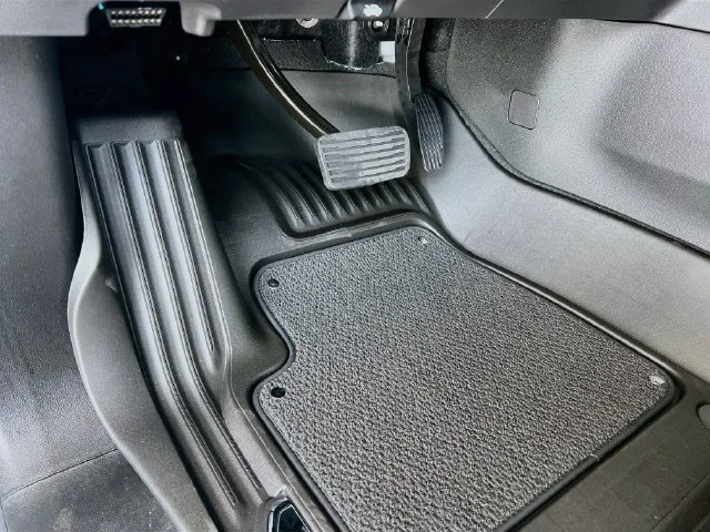 2026 GMC Sierra 1500 AT4 - Photo 14