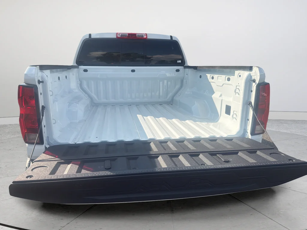 New 2026 Summit White Chevrolet Trail Boss image 17