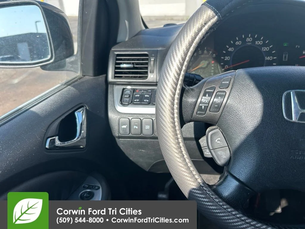Used 2010 Gray Honda  image 17