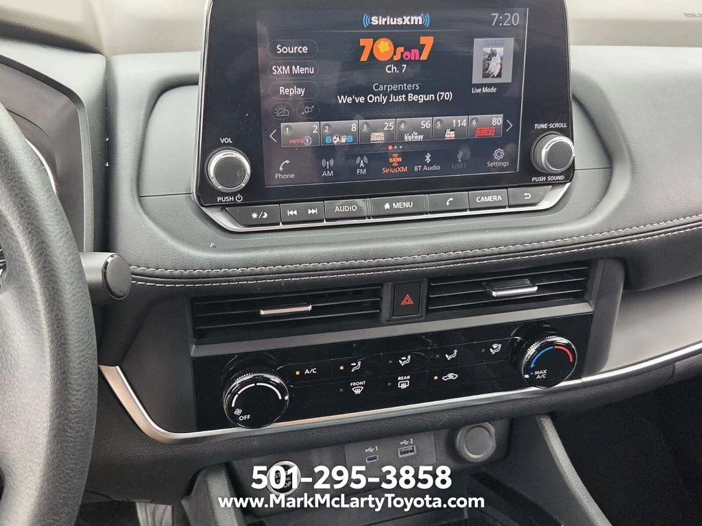 Used 2023 Gray Nissan S image 17