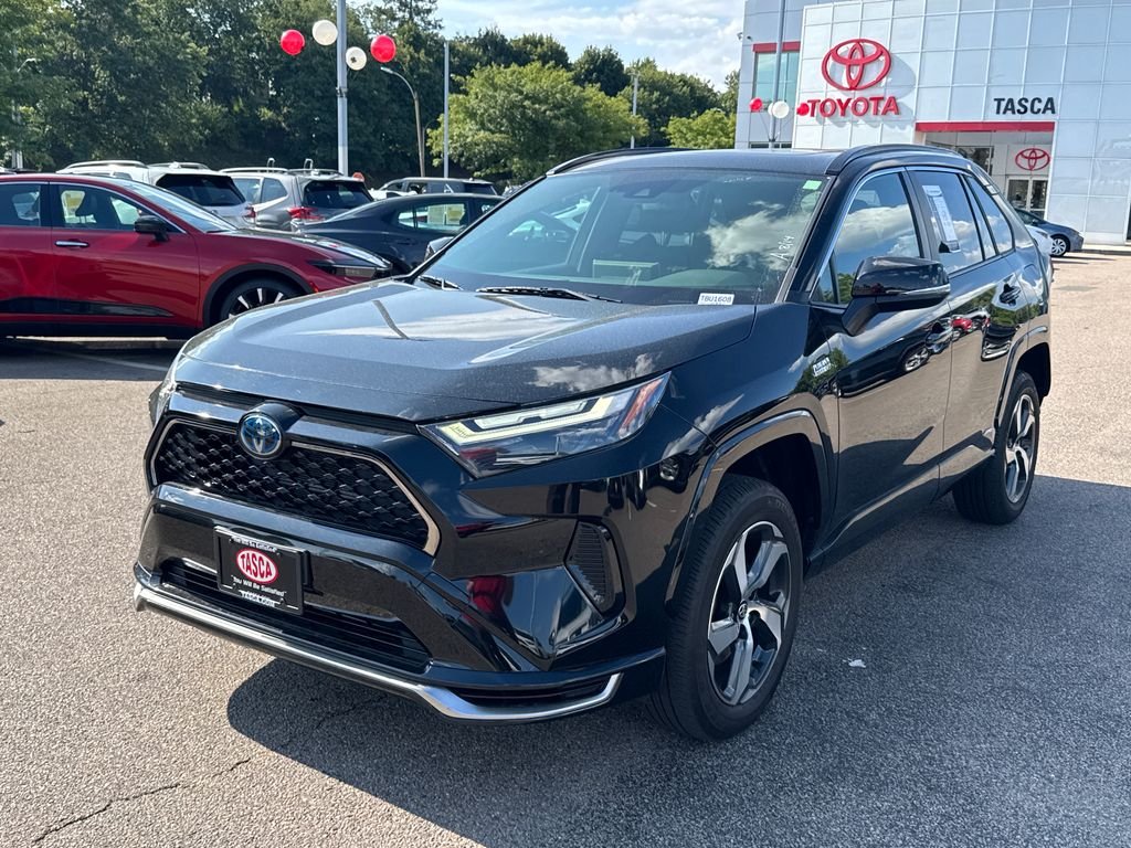 Used 2024 Black Toyota SE image 3