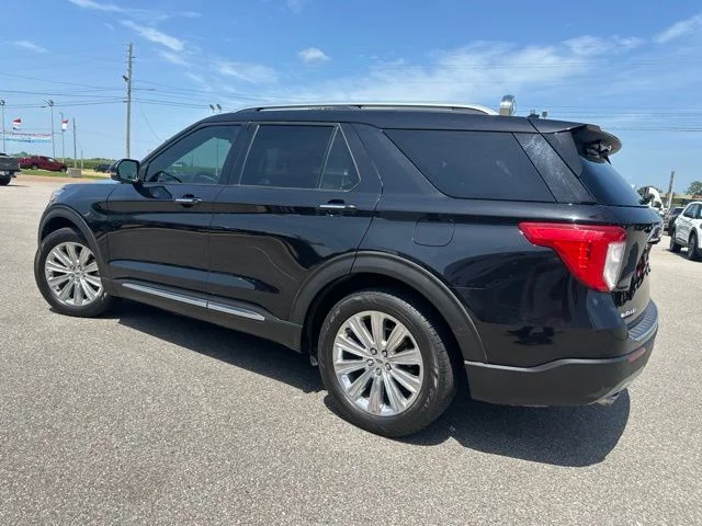 Used 2020 Black Ford Limited image 30