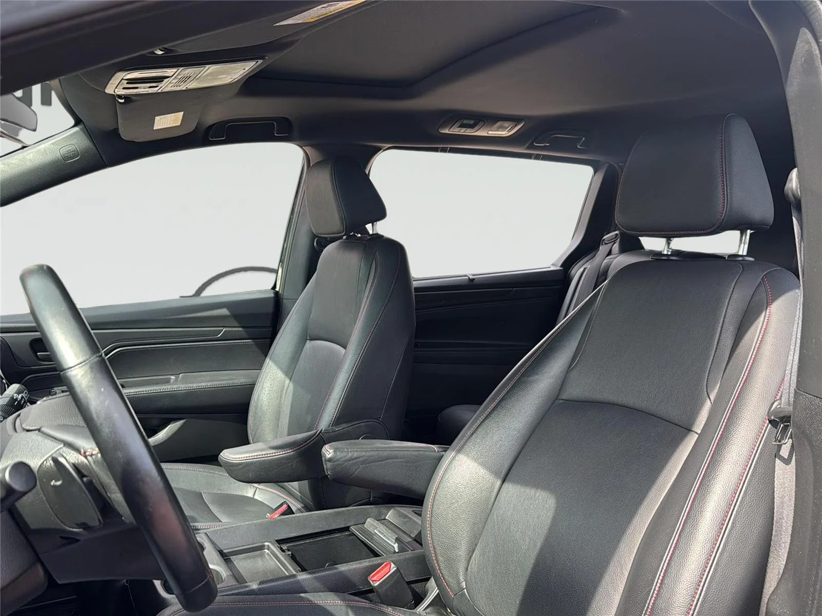 2024 Honda Odyssey SPORT - Photo 14