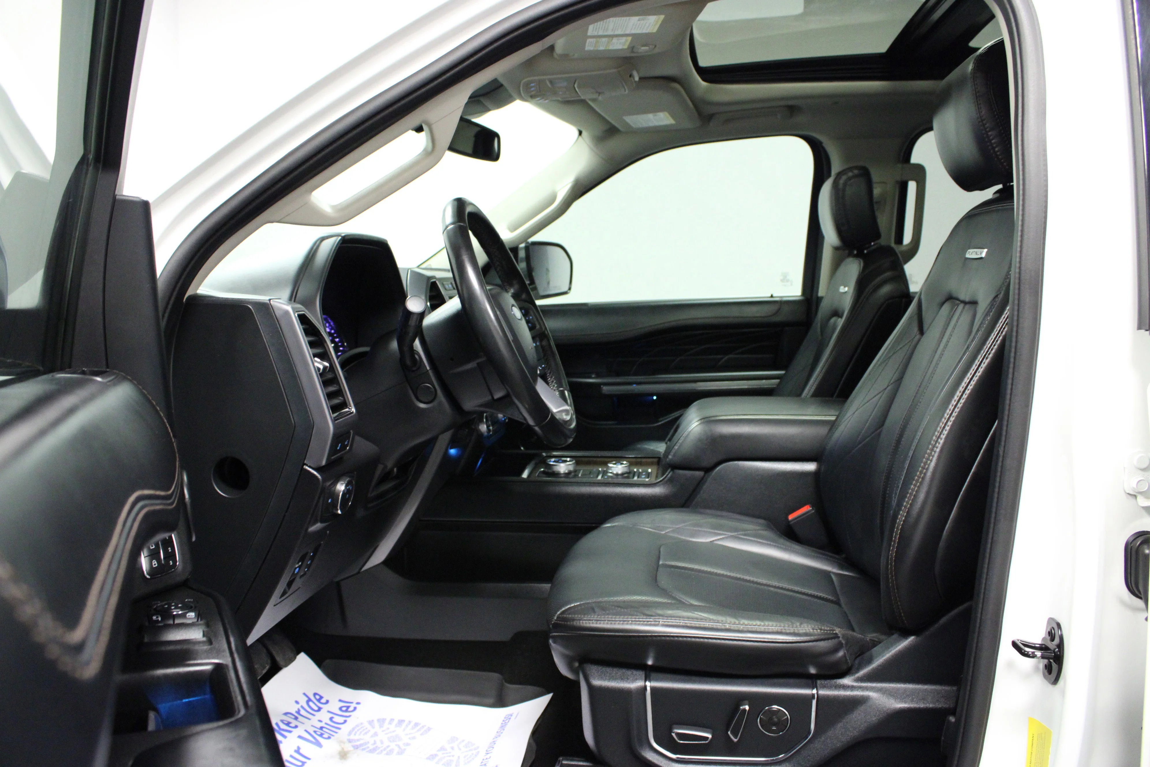 Used 2020 White Metallic Ford Platinum image 12