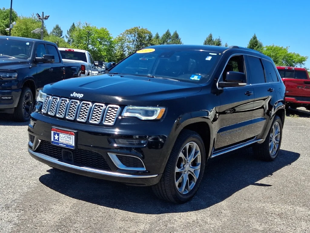 Used 2021 Diamond Black Crystal Pearlcoat Jeep Summit image 5