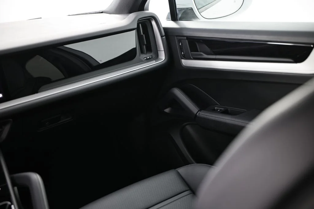 Used 2024 White Porsche  image 29