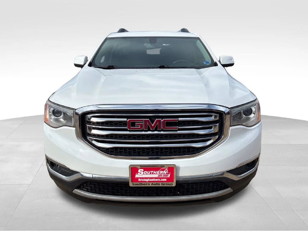 Used 2017 White GMC SLE-2 image 9
