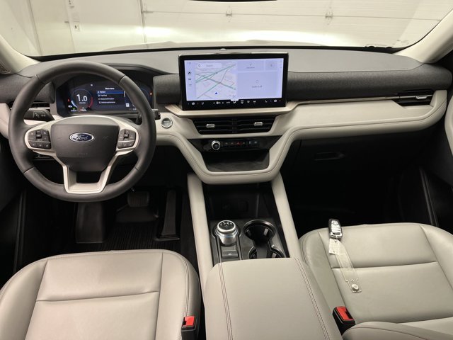 Used 2026 Carbonized Gray Metallic Ford Active with 200A Pkg image 4