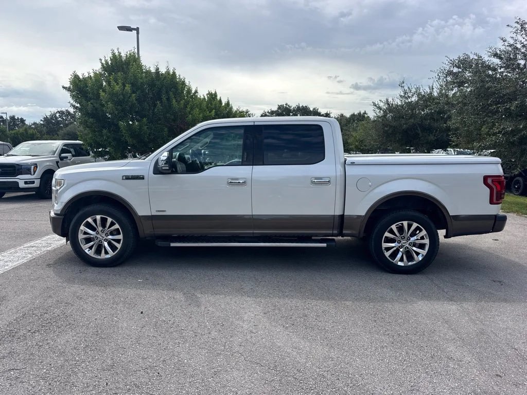 Used 2015 Oxford White Ford Lariat image 8