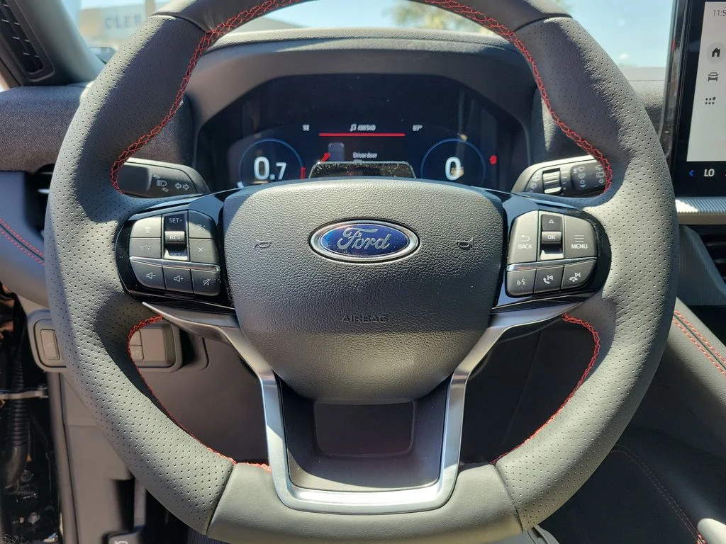 New 2026 Agate Black Metallic Ford ST-Line image 18