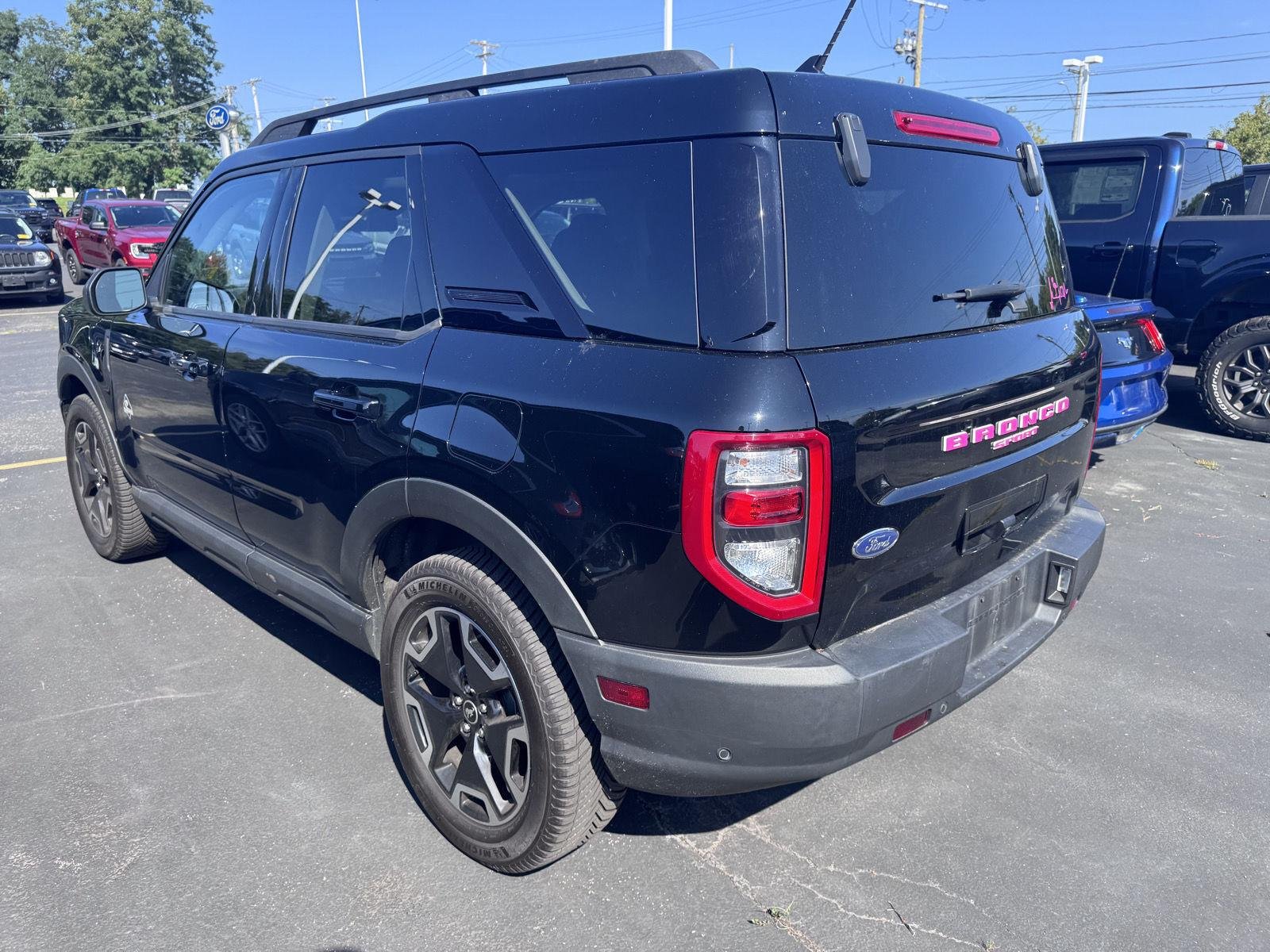 Used 2021 Shadow Black Ford Outer Banks image 6