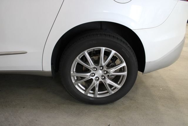 Used 2022 White Buick Premium Group image 38