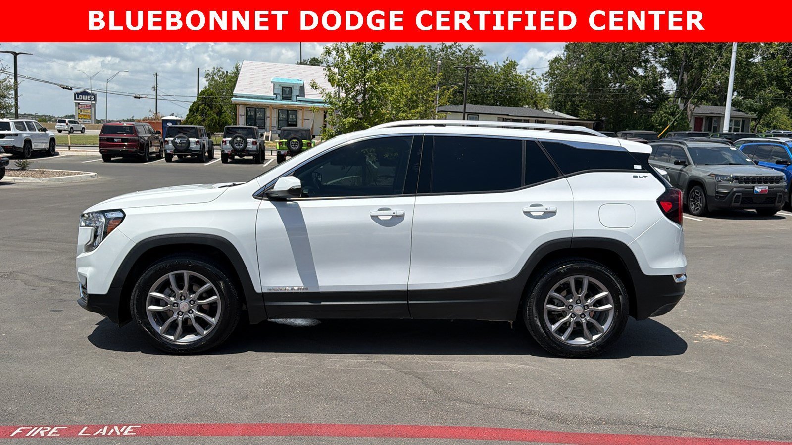 Used 2024 Summit White GMC SLT image 8