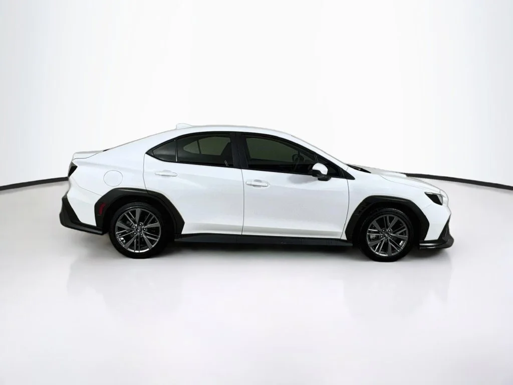Used 2024 White Subaru Base image 8