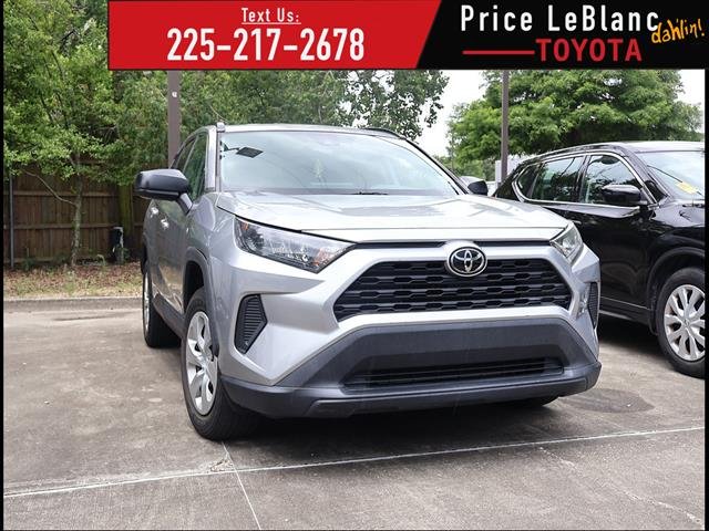 2021 Toyota RAV4 LE FWD's photo