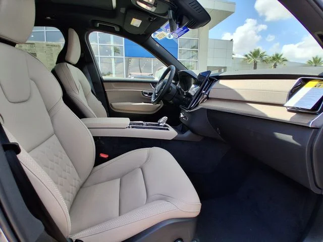 New 2026 Aurora Silver Volvo Plus image 12