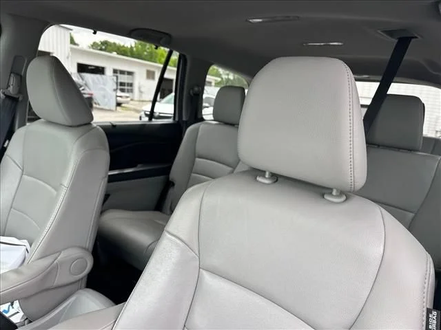 Used 2021 Silver Honda Special Edition image 24