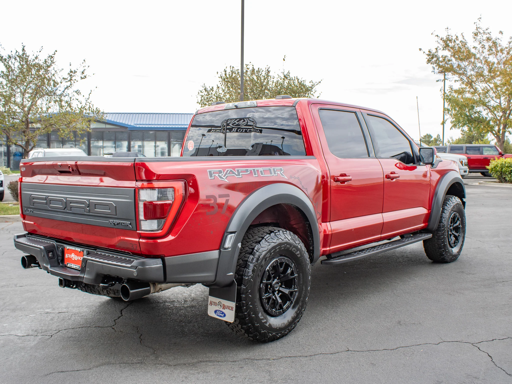 Used 2023 Rapid Red Metallic Tinted Clearcoat Ford Raptor image 8