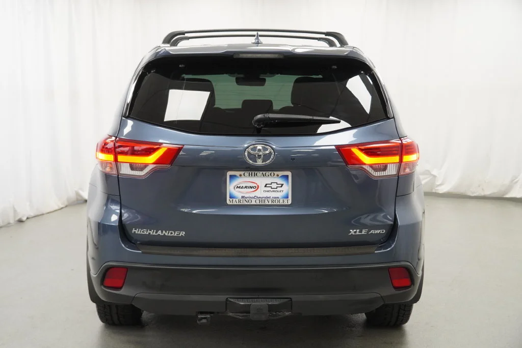 Used 2019 Blue Toyota XLE image 14