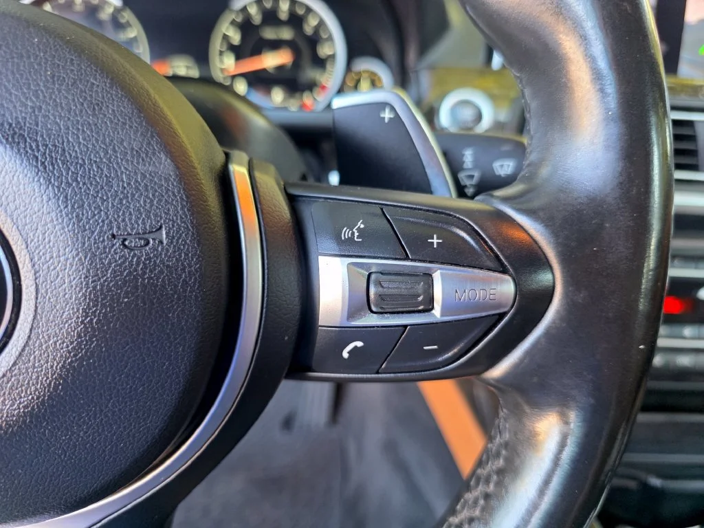 Used 2018  BMW 650i xDrive image 23