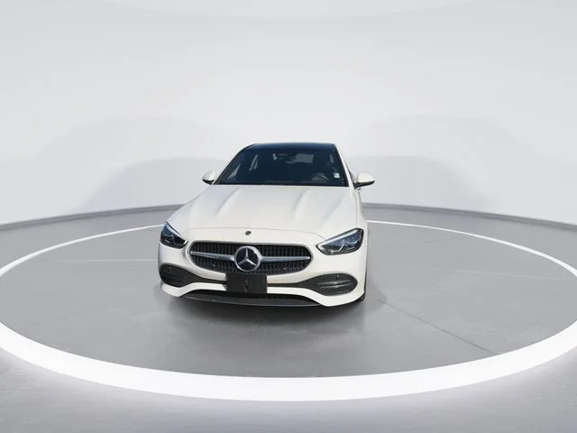Used 2025  Mercedes-Benz C 300 image 3