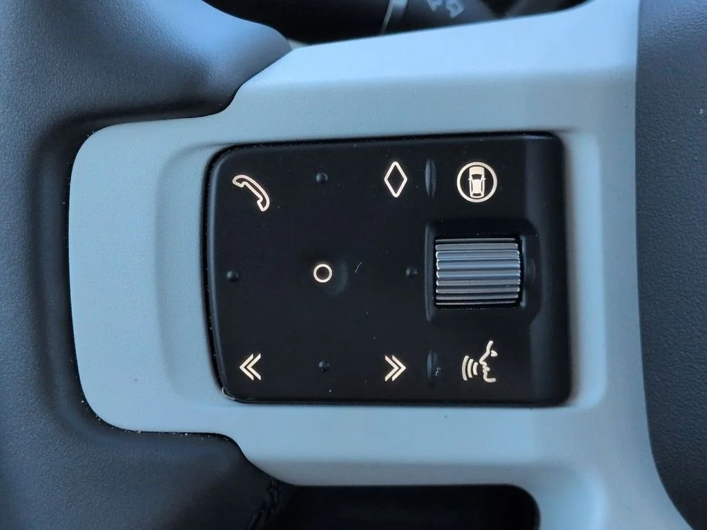 Certified Used 2025 Blue Land Rover S image 24