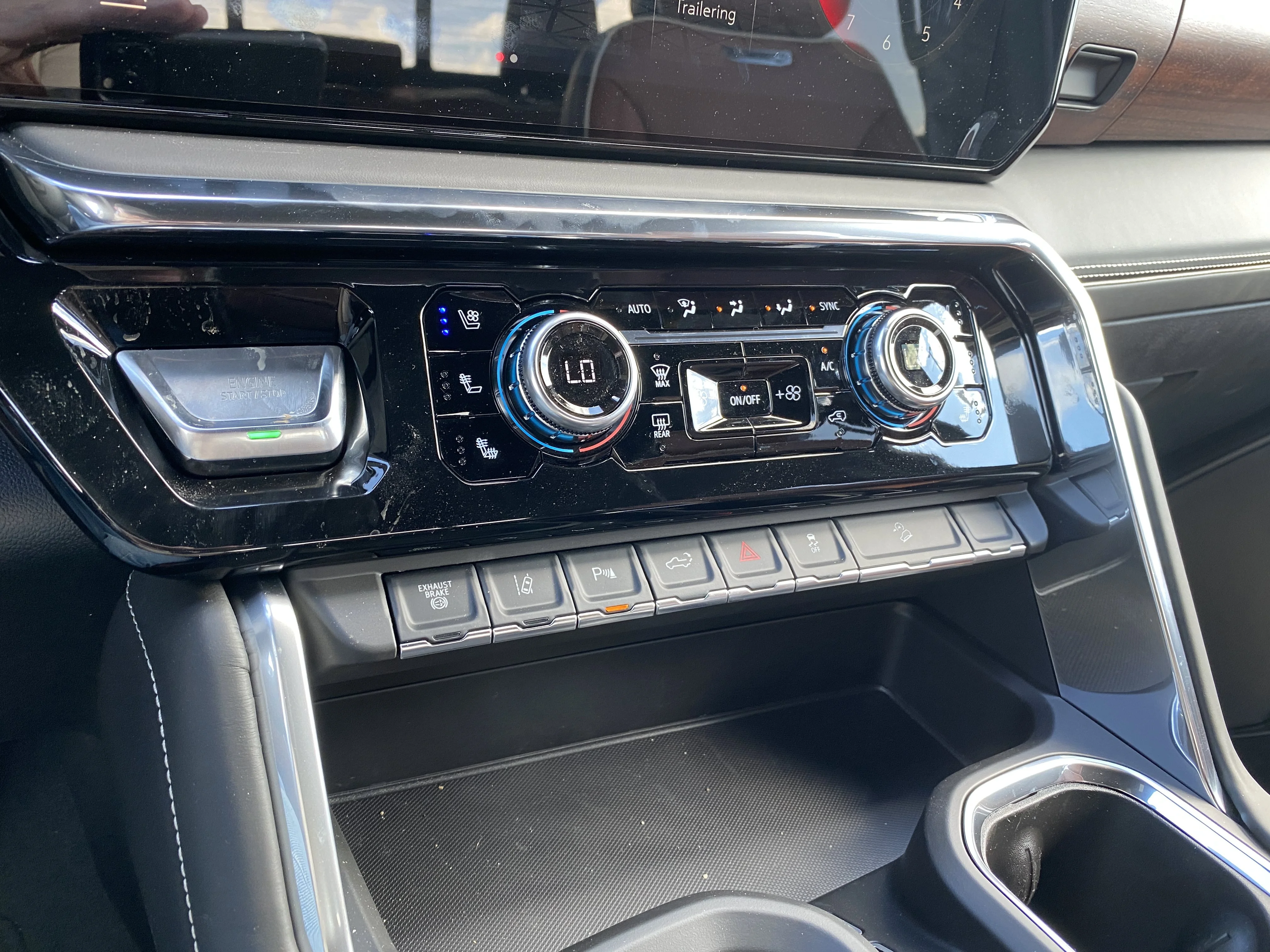 New 2026 ONYX BLACK GMC Denali Ultimate image 23
