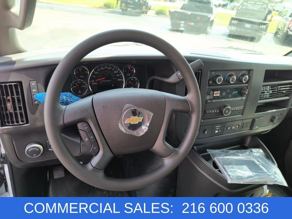 2025 Chevrolet Express Cargo Work Van - Photo 23