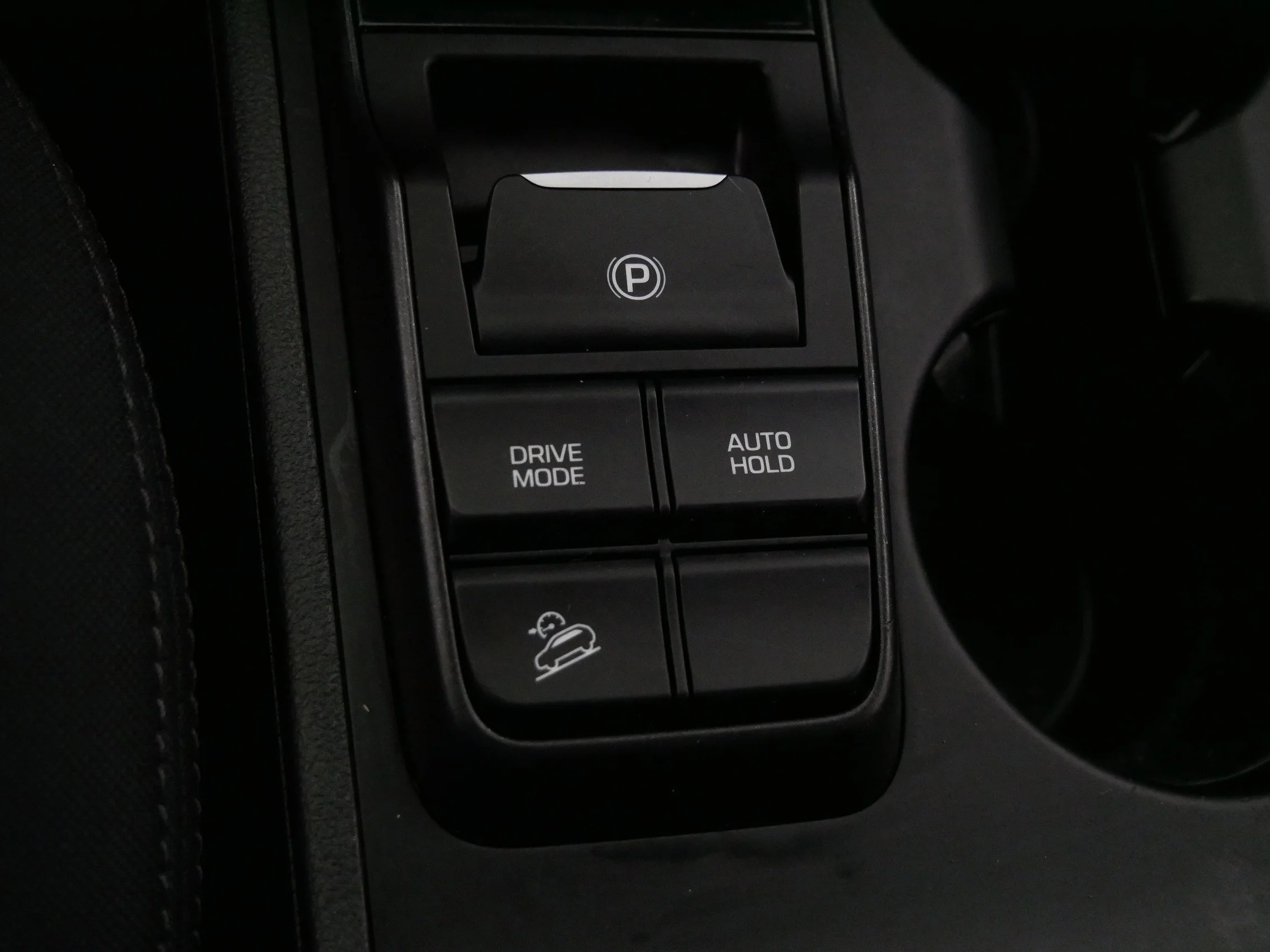 Used 2019 Gemstone Red Hyundai Value image 30