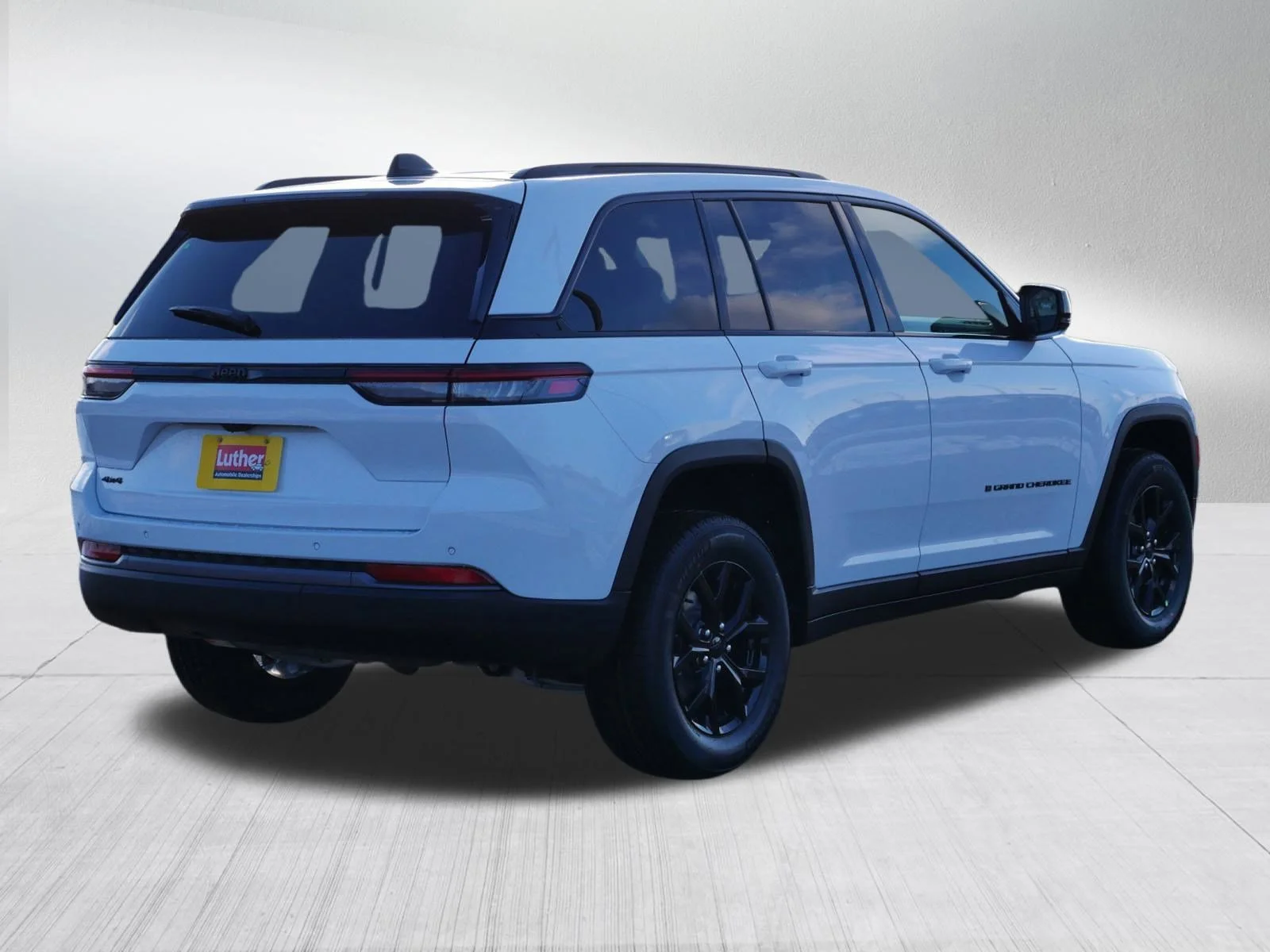 New 2026 Bright White Clearcoat Jeep Laredo Altitude image 2