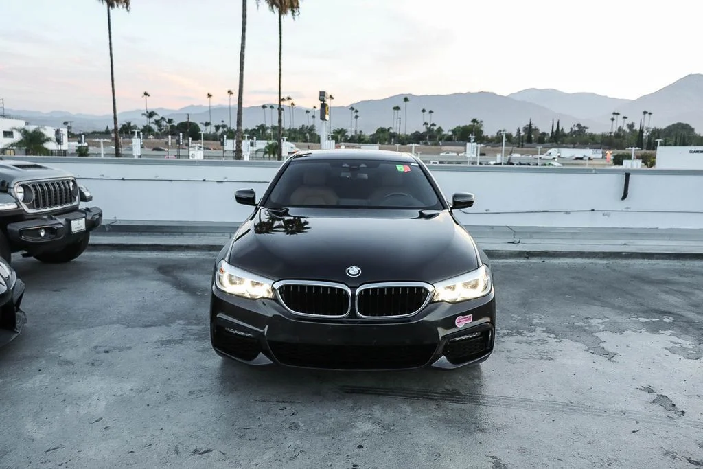 Used 2020 Black BMW 530e iPerformance image 3