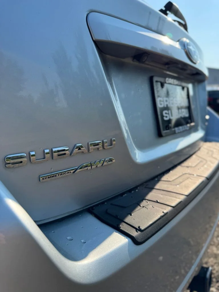 Used 2017 Ice Silver Metallic Subaru 2.0i Premium image 43