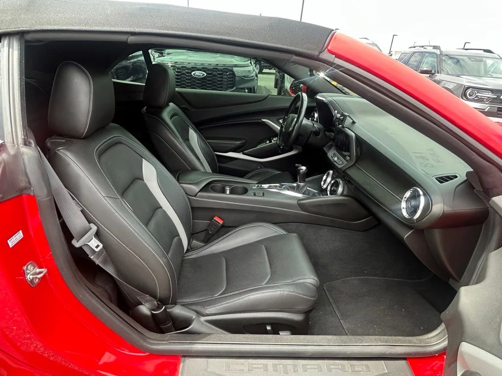Used 2022 Red Chevrolet 2LT image 24