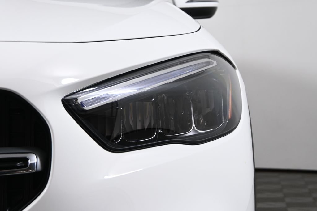 New 2026 Polar White Mercedes-Benz GLA 250 image 21