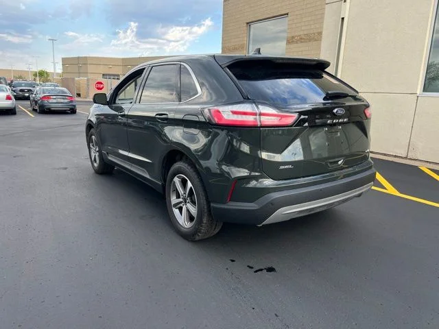 Used 2024 Green Ford SEL image 3