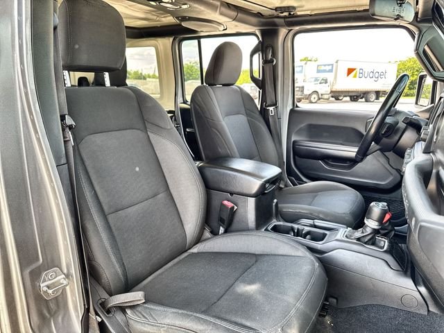 Used 2020 Silver Jeep Unlimited Sport S image 24