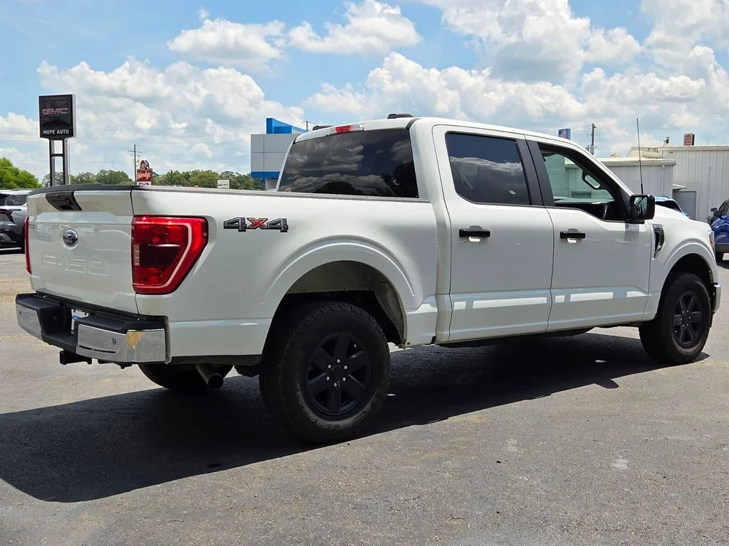 Used 2022 White Ford XLT image 6