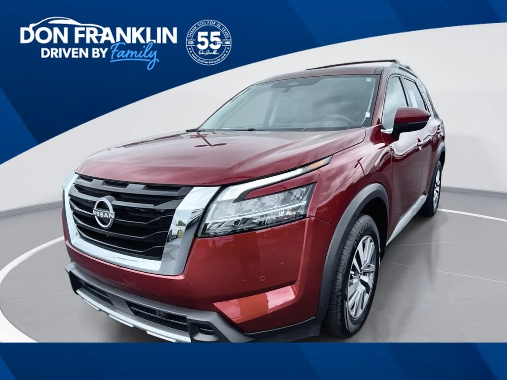 2023 Nissan Pathfinder SL