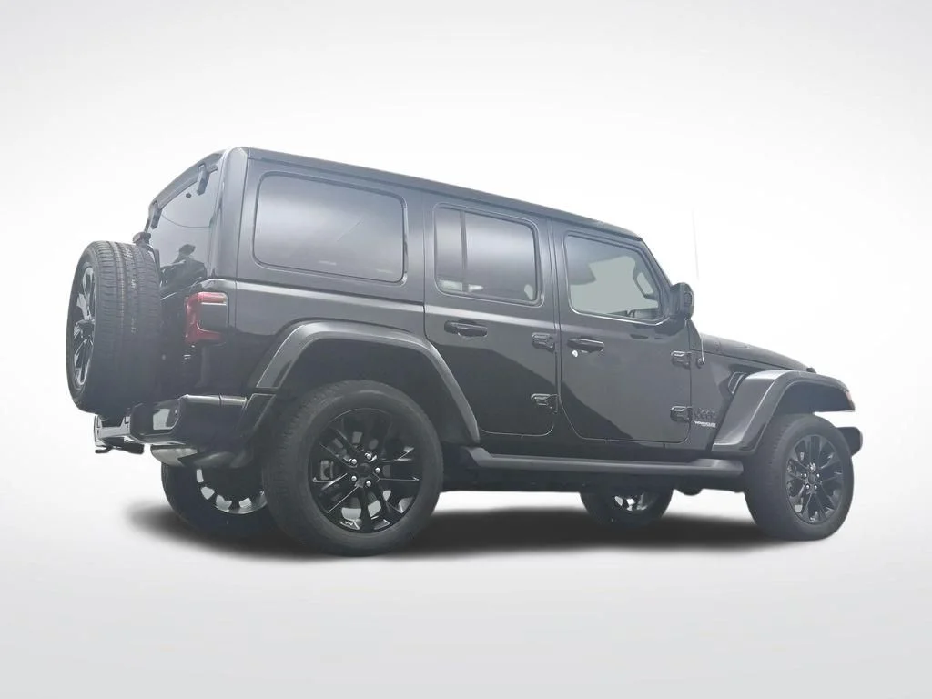 Used 2021 Black Jeep Unlimited Sahara High Altitude image 34