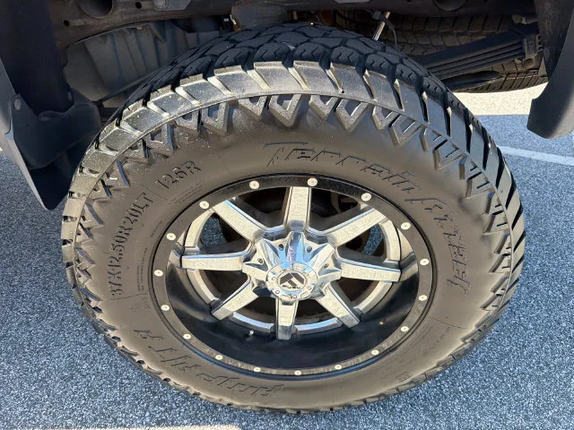 Used 2019 QUICKSILVER METALLIC GMC Denali image 19