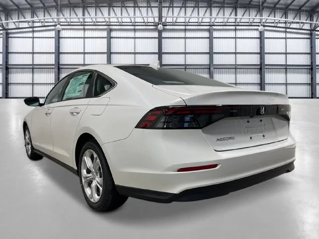 New 2026 Platinum White Pearl Honda LX image 3