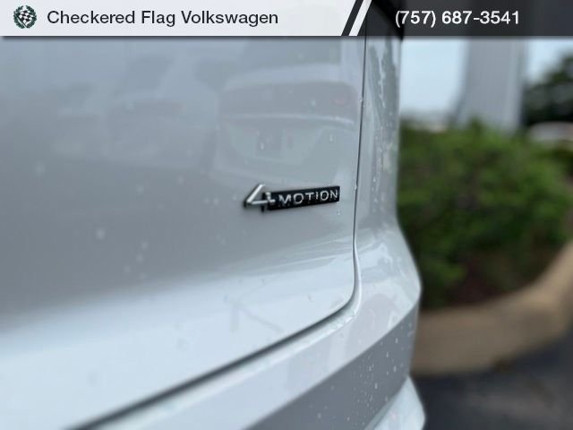 Used 2023 Opal White Pearl Volkswagen 3.6L V6 SEL R-Line image 15
