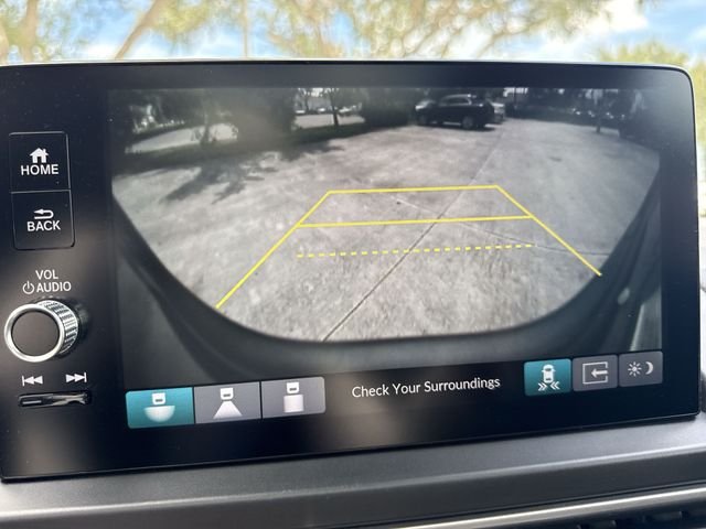2024 Honda Pilot Touring - Photo 17