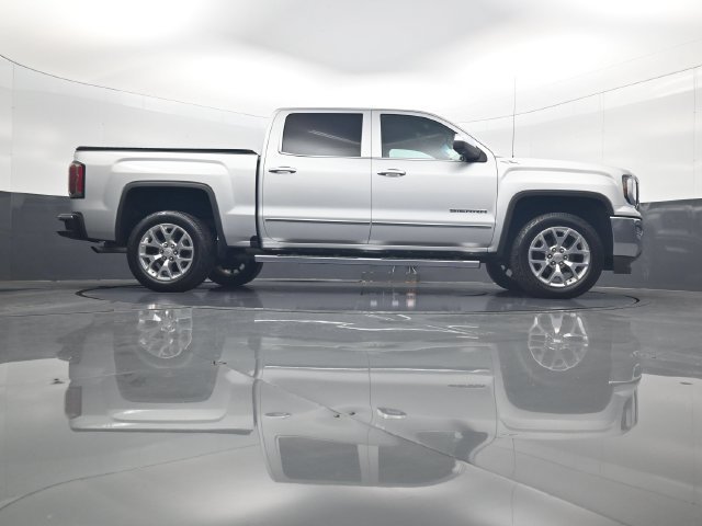 Used 2018 QUICKSILVER METALLIC GMC SLT image 24