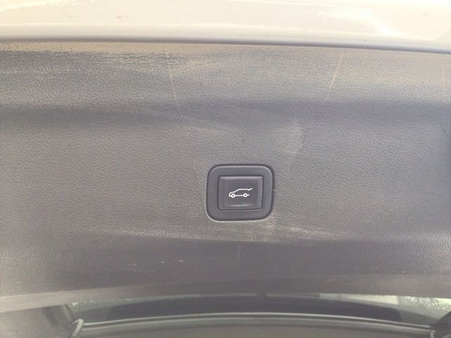 Used 2023 Summit White Chevrolet High Country image 25