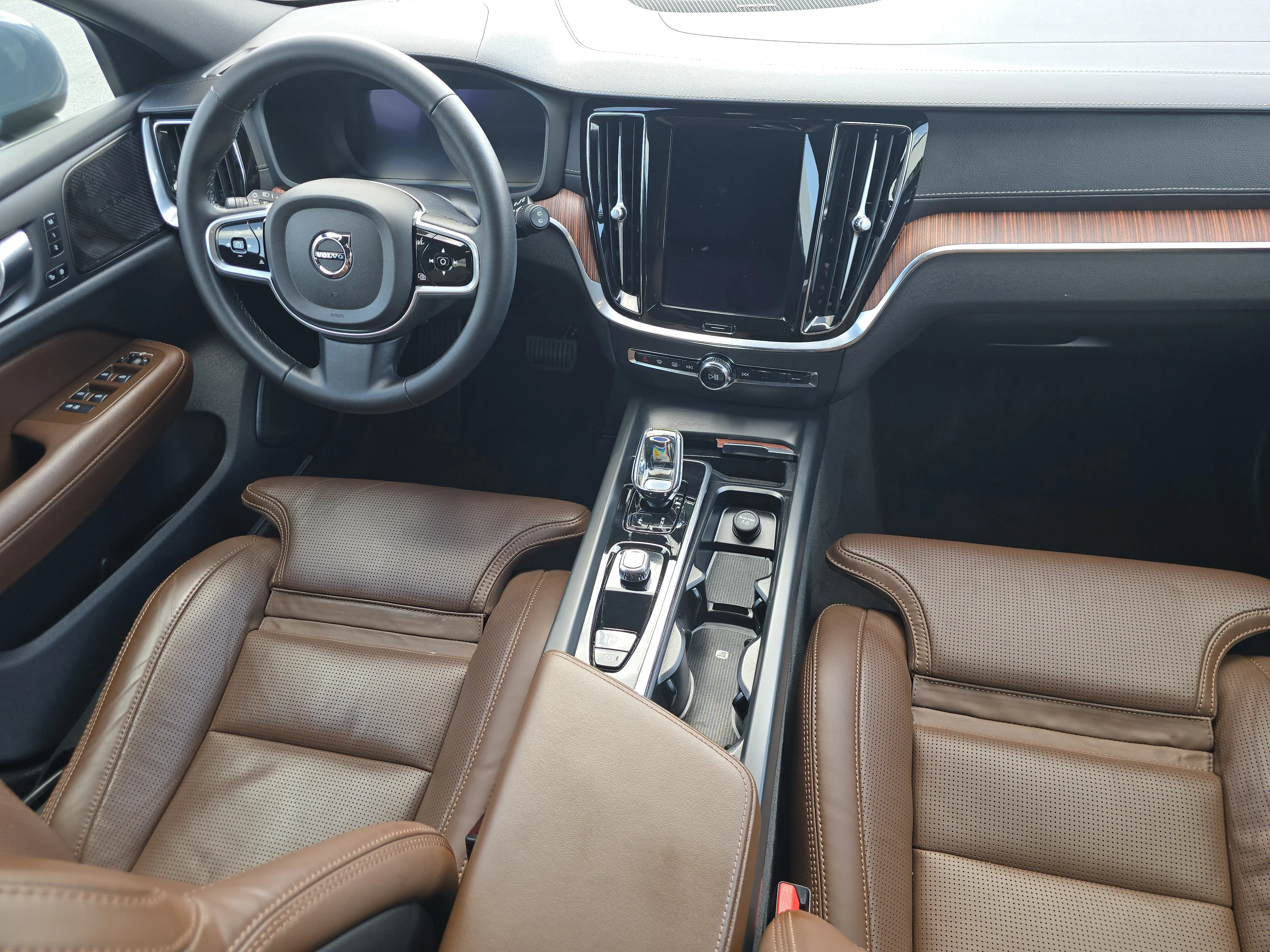 Used 2023 Thunder Grey Metallic Volvo Ultimate image 22