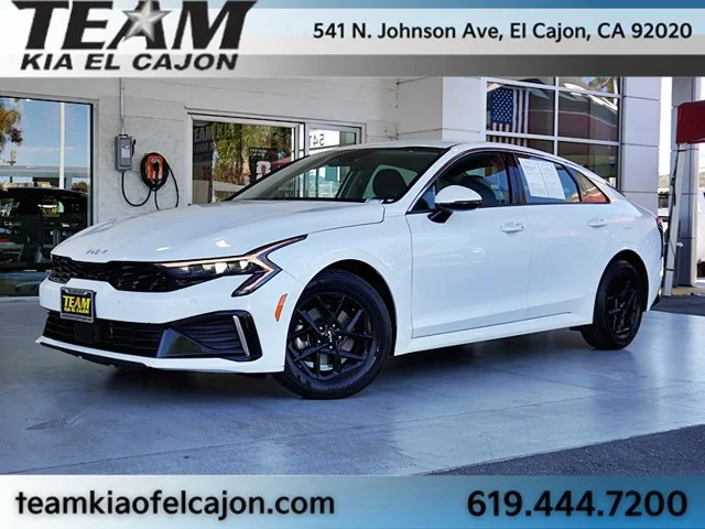 Used 2025 White Kia LXS image 2