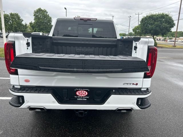 Used 2025 White GMC AT4 image 8
